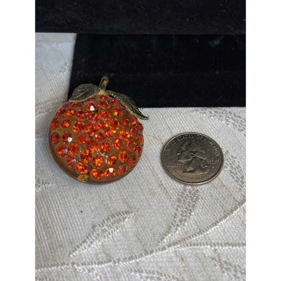Vintage Austrian forbidden fruit orange brooch. - Picture 6 of 6